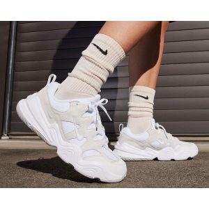 کتونی اورجینال برند Nike کد 822042021