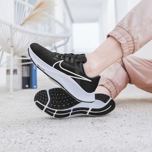 کفش پیاده روی اورجینال برند Nike مدل Air Zoom Pegasus 38 کد 348607269