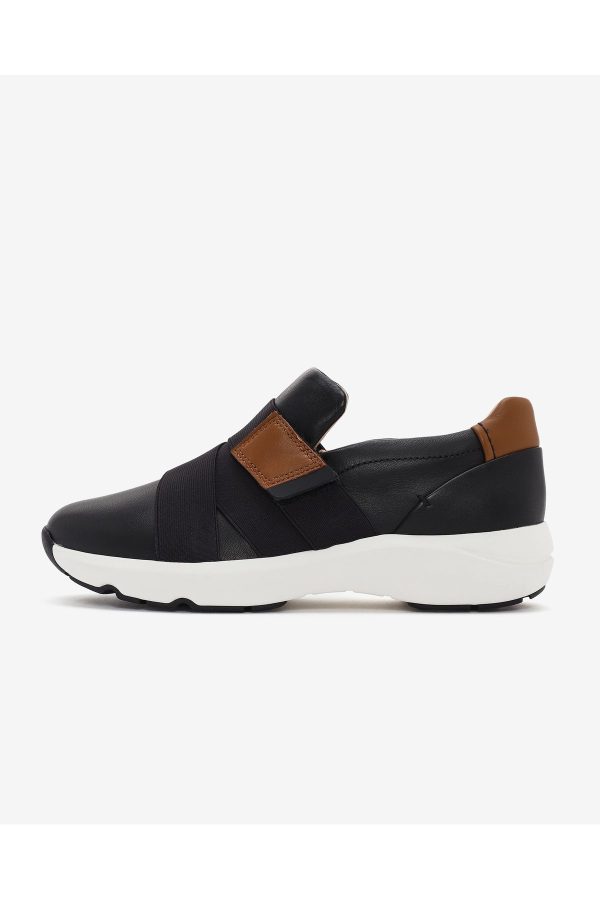 کتونی اورجینال برند Clarks مدل Tivoli Strap کد 831690553