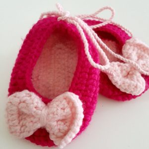 جوراب اورجینال برند Atolye hamarat مدل Handmade Baby Booties کد 807350994