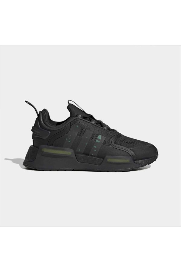 کتونی اورجینال برند Adidas مدل Nmd V3 کد 696088795